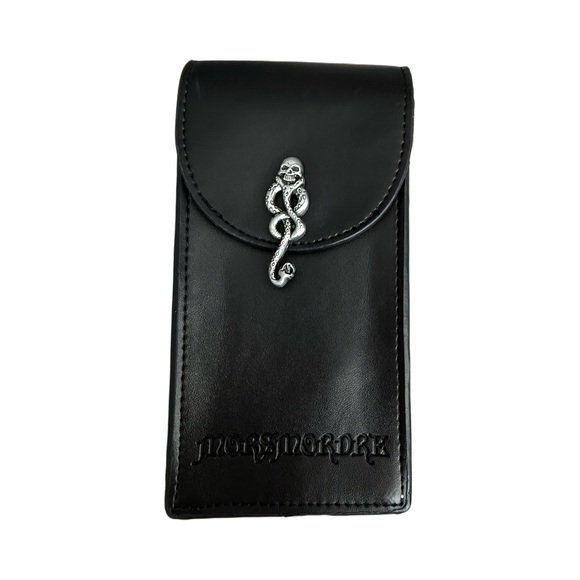 Universal Studios WizardingWorldOf HarryPotter MORSMORDRE DarkMark CrossbodyBag - Picture 5 of 11